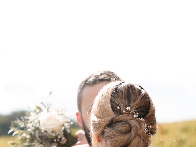 Le mariage de Thomas et Elodie à Saint-Laurent-d&apos;Oingt, Rhône 25