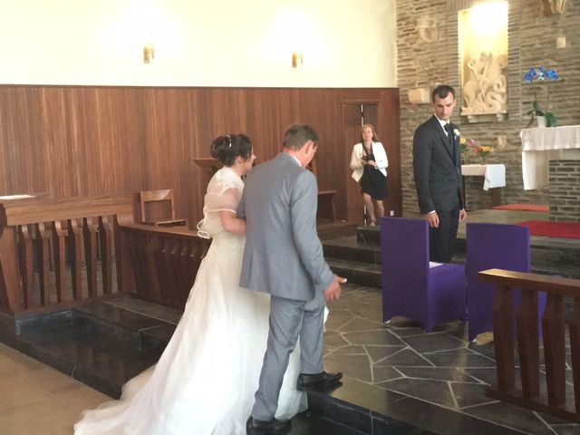 Le mariage de Yohan et Sandra à Saint-Georges-de-Bohon, Manche 16