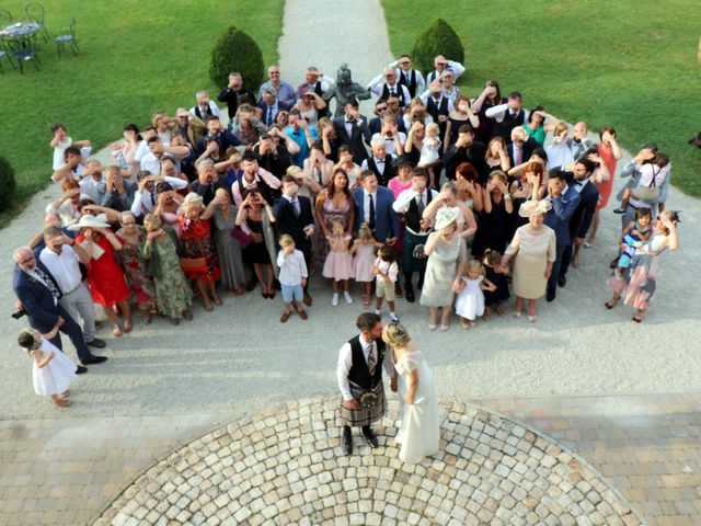 Le mariage de Scott et Pauline à Lignan-de-Bordeaux, Gironde 44