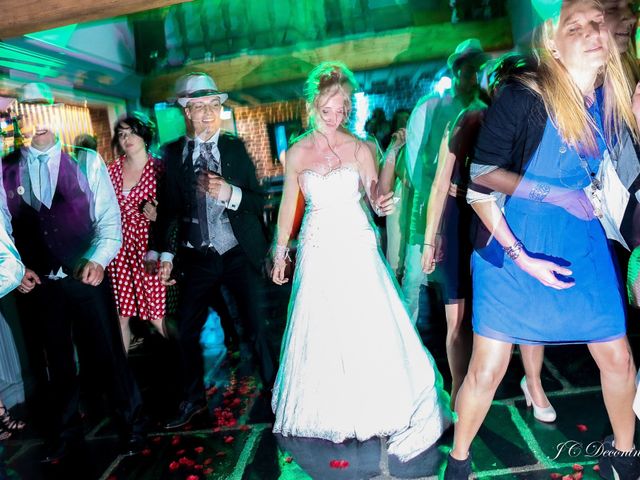 Le mariage de Romain et Amélie à Roncq, Nord 57