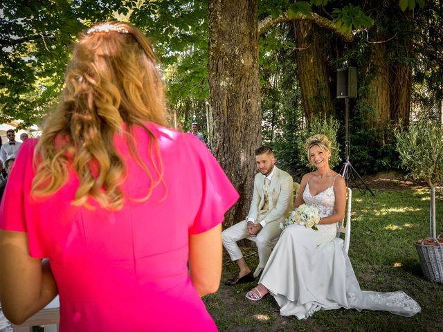 Le mariage de Vivian et Dominika à Bazas, Gironde 32