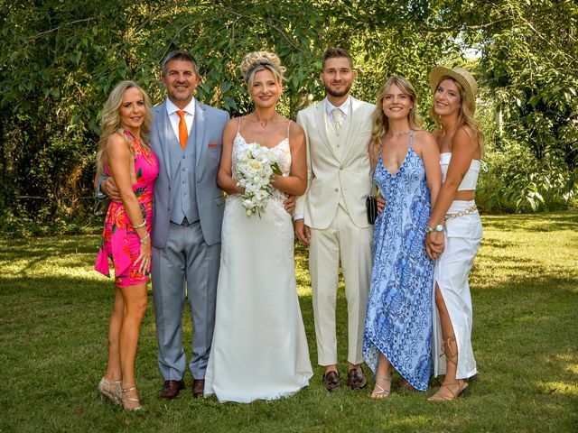 Le mariage de Vivian et Dominika à Bazas, Gironde 64