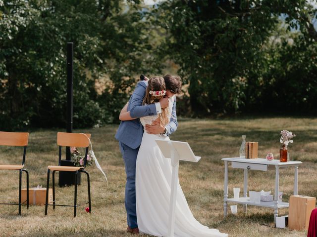 Le mariage de Lilian et Nina à Saint-Romain-d&apos;Ay, Ardèche 51