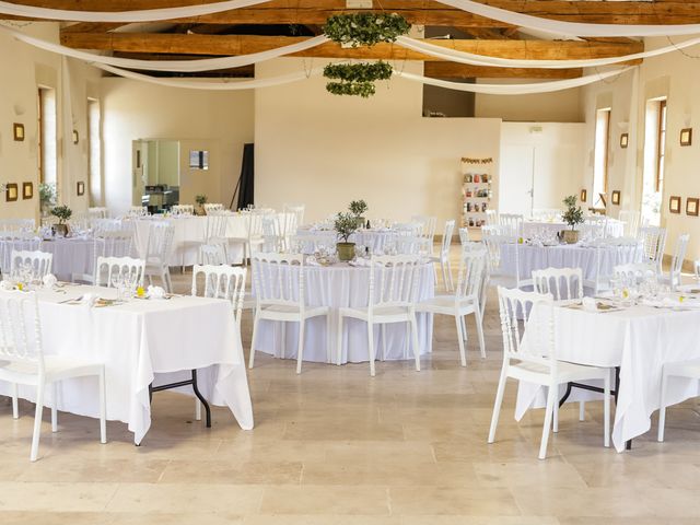 Le mariage de Antoine et Anais à Rodilhan, Gard 9