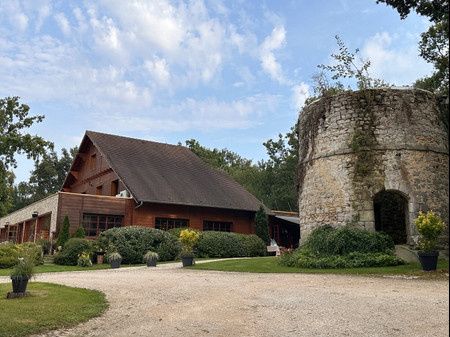 Le mariage de Alexandre et Noémie à Chailly-en-Bière, Seine-et-Marne 1