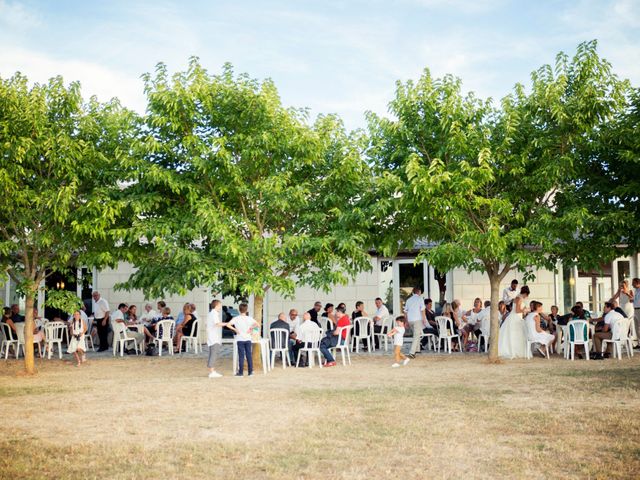 Le mariage de Hakim et Vanessa à Vallères, Indre-et-Loire 31