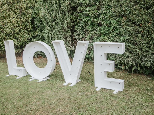 Le mariage de Dimitri et Anais à Port-Saint-Louis-du-Rhône, Bouches-du-Rhône 2