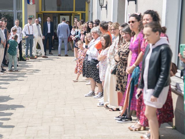 Le mariage de Delphine et Emmanuel à Bierné, Mayenne 1