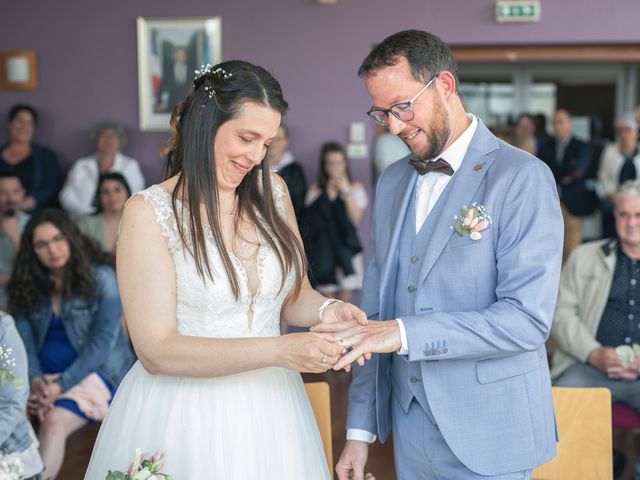 Le mariage de Delphine et Emmanuel à Bierné, Mayenne 7