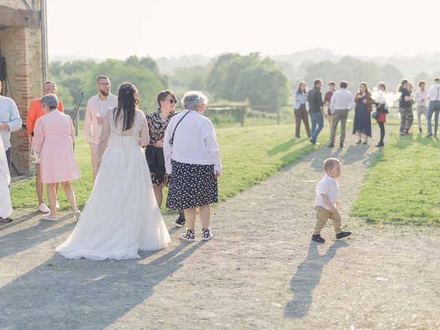 Le mariage de Delphine et Emmanuel à Bierné, Mayenne 19