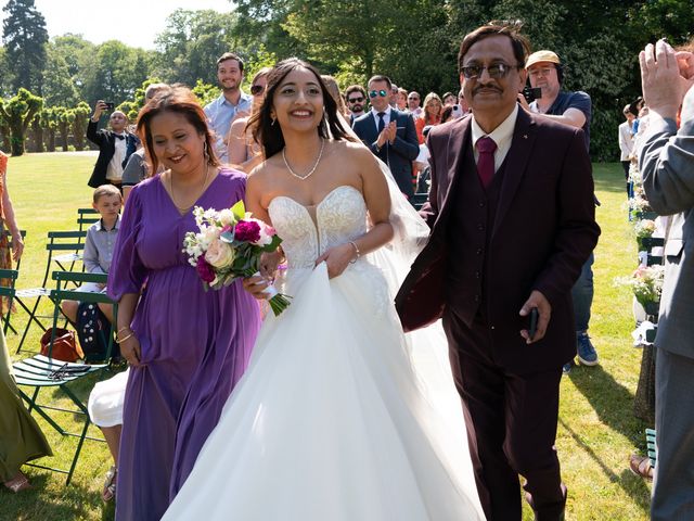 Le mariage de Julien et Anwesha à Trédion, Morbihan 21