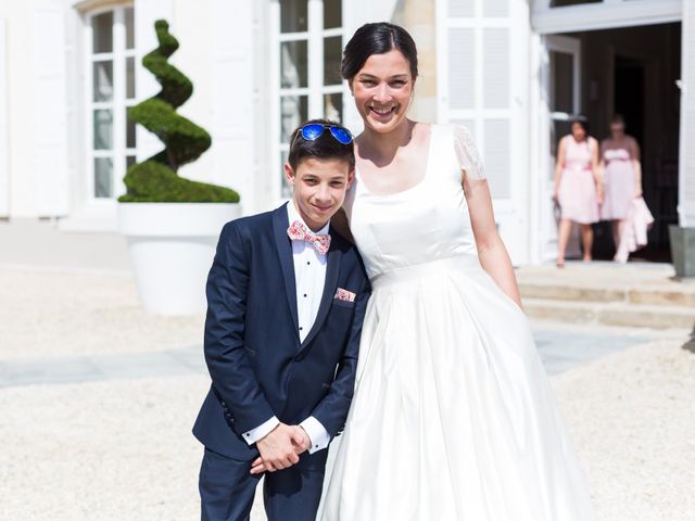 Le mariage de Charles et Emilie à Saint-Avé, Morbihan 15