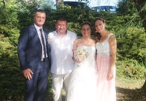 Le mariage de Cyril  et Nathalie  à Saint-Pantaléon-de-Larche, Corrèze 27