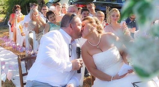 Le mariage de Cyril  et Nathalie  à Saint-Pantaléon-de-Larche, Corrèze 57