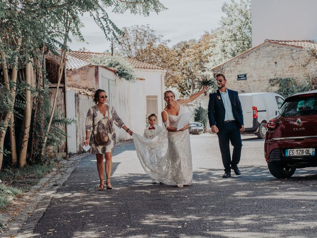 Le mariage de Adrien et Vanessa à Thairé, Charente Maritime 8