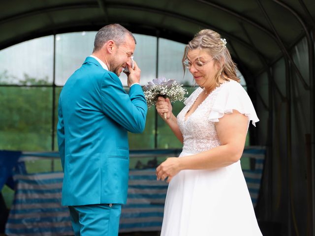 Le mariage de Loïc et Elodie à Treffrin, Côtes d'Armor 9