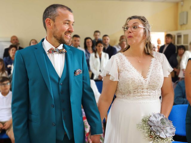 Le mariage de Loïc et Elodie à Treffrin, Côtes d'Armor 17