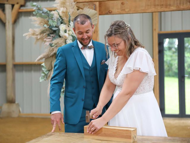 Le mariage de Loïc et Elodie à Treffrin, Côtes d'Armor 32