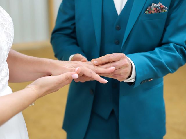 Le mariage de Loïc et Elodie à Treffrin, Côtes d'Armor 36