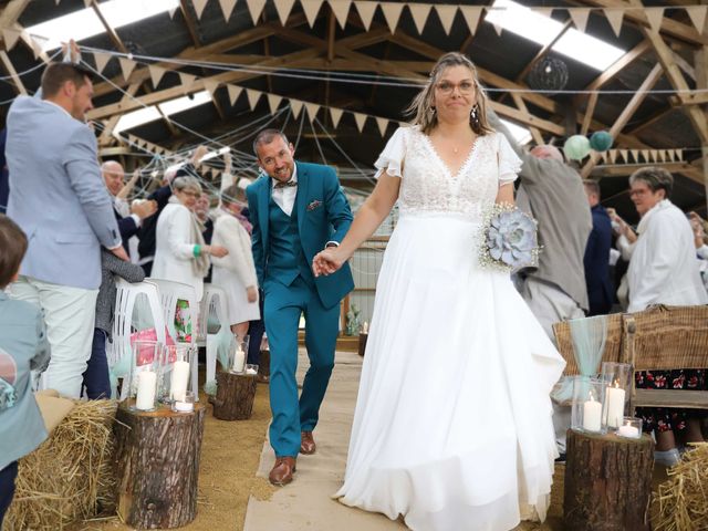 Le mariage de Loïc et Elodie à Treffrin, Côtes d'Armor 44