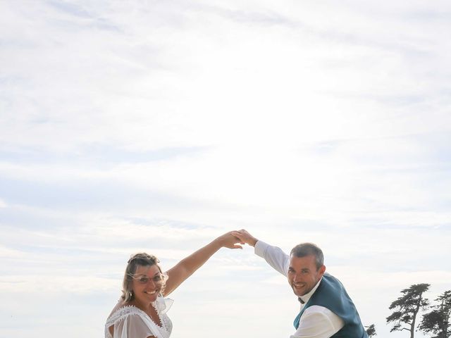 Le mariage de Loïc et Elodie à Treffrin, Côtes d'Armor 64