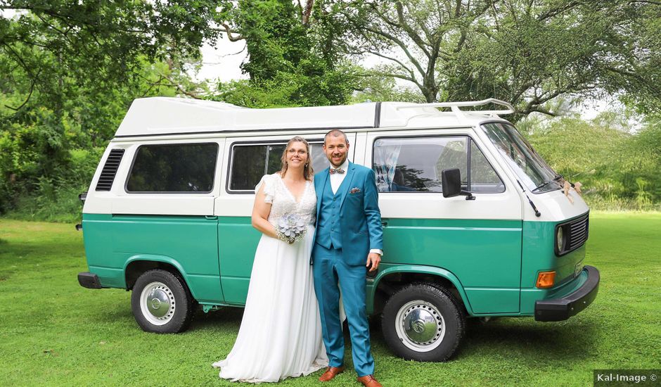 Le mariage de Loïc et Elodie à Treffrin, Côtes d'Armor