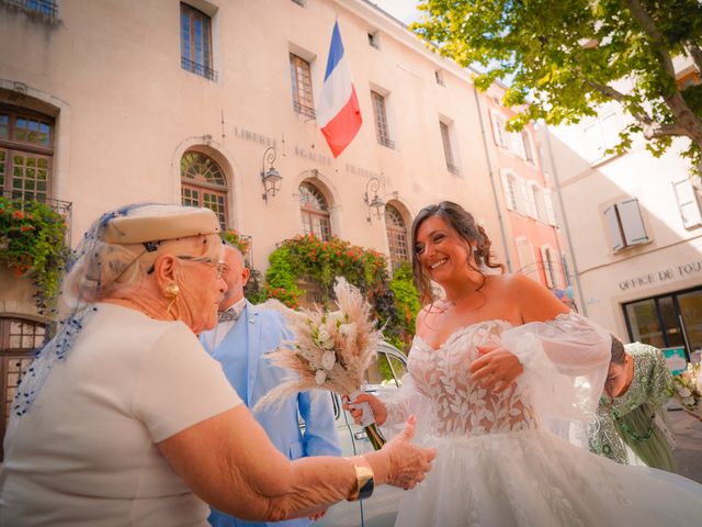 Le mariage de Nicolas et Lisa à Manosque, Alpes-de-Haute-Provence 3
