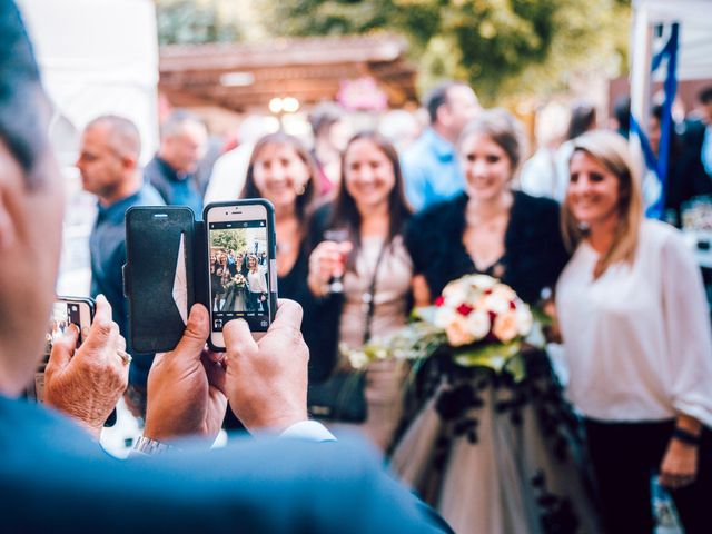 Le mariage de Olivier et Eva à Vignieu, Isère 74