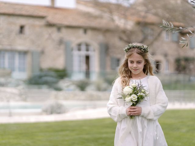 Le mariage de Richard et Sarah à Orgon, Bouches-du-Rhône 14