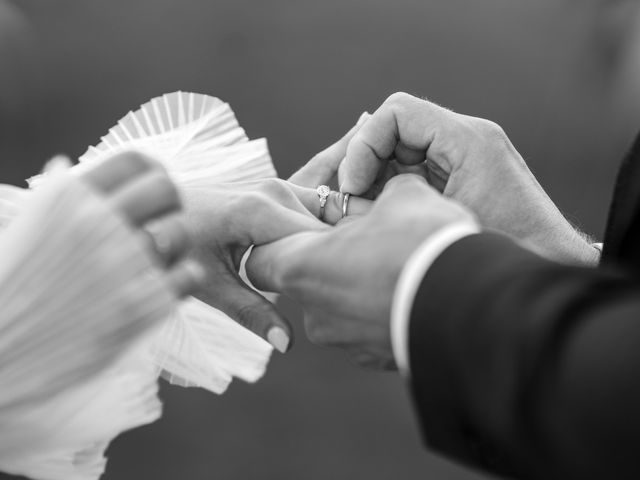 Le mariage de Richard et Sarah à Orgon, Bouches-du-Rhône 22