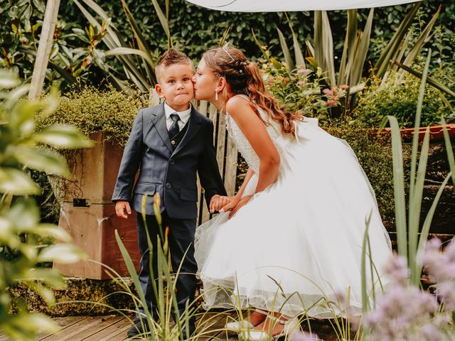 Le mariage de Vincent et Océane à Sémussac, Charente Maritime 87