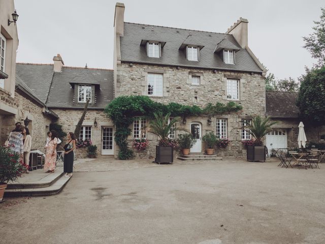 Le mariage de Julien et Alice à Plougasnou, Finistère 44