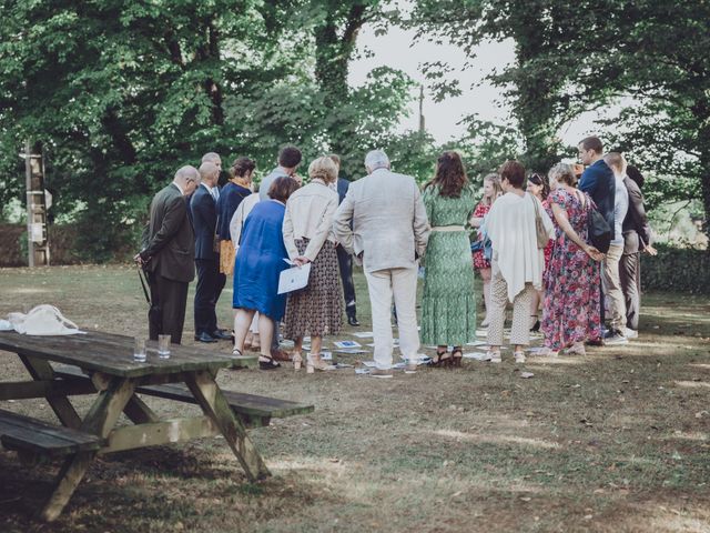 Le mariage de Julien et Alice à Plougasnou, Finistère 81