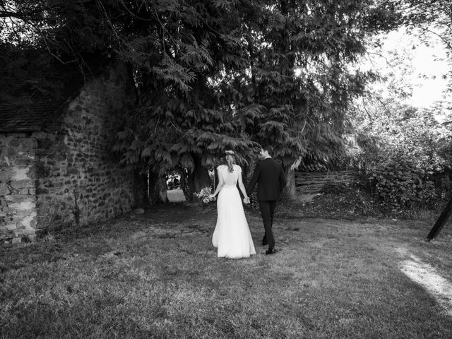 Le mariage de Julien et Alice à Plougasnou, Finistère 97