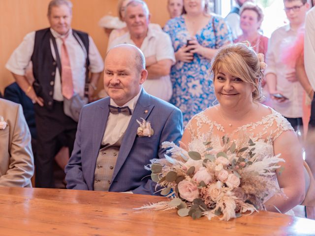 Le mariage de Delphine et Philippe à Corme-Royal, Charente Maritime 88