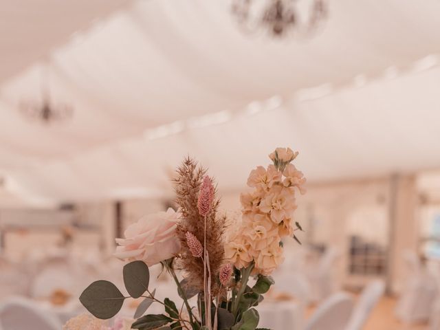 Le mariage de Delphine et Philippe à Corme-Royal, Charente Maritime 131