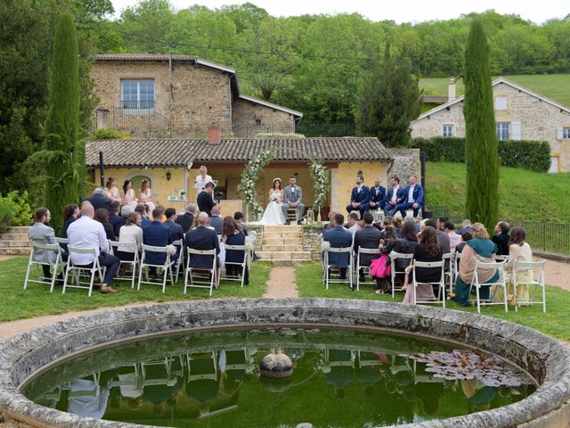 Le mariage de Brice et Cléo à Beaujeu, Rhône 16