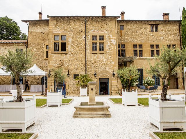 Le mariage de Clément et Abire à Beauregard-Baret, Drôme 11