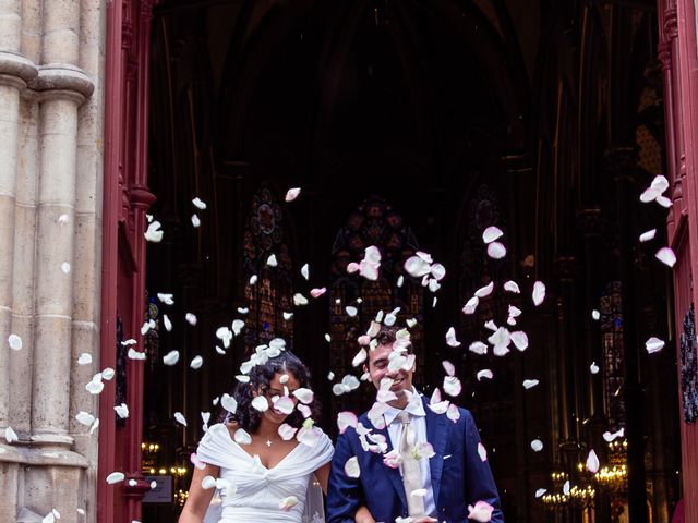 Le mariage de Adrien et Chloé à Paris, Paris 5