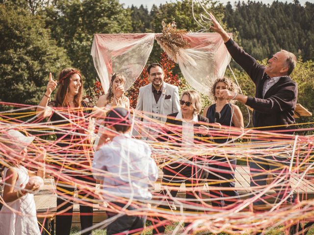 Le mariage de Sylvain et Solène à Riotord, Haute-Loire 10