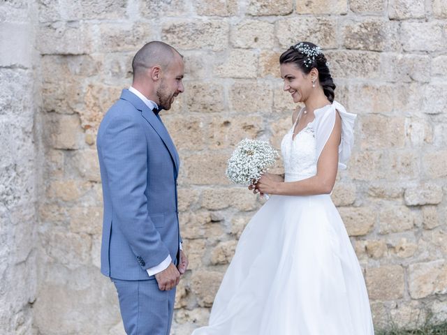 Le mariage de Christophe et Alexia à Caux, Hérault 5