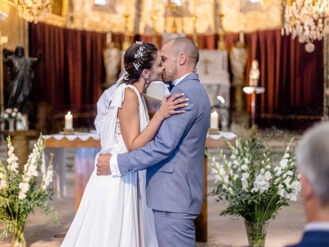 Le mariage de Christophe et Alexia à Caux, Hérault 35