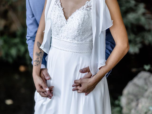 Le mariage de Christophe et Alexia à Caux, Hérault 51