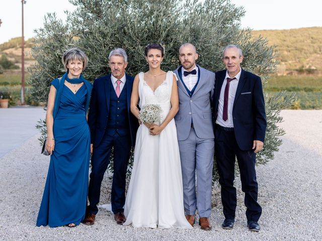 Le mariage de Christophe et Alexia à Caux, Hérault 74