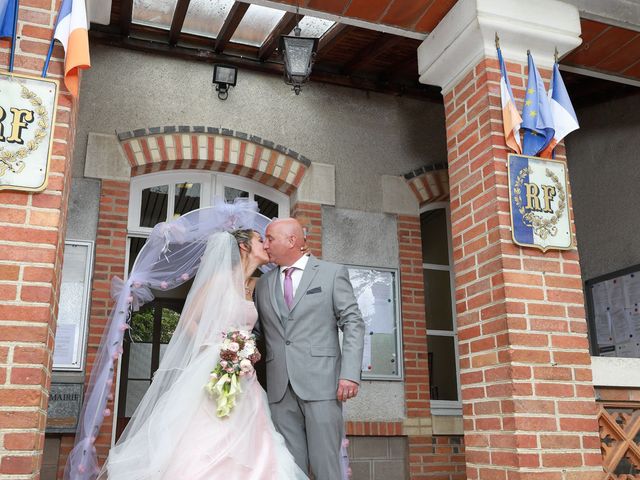 Le mariage de Dona et John à Pierrefitte-sur-Sauldre, Loir-et-Cher 6
