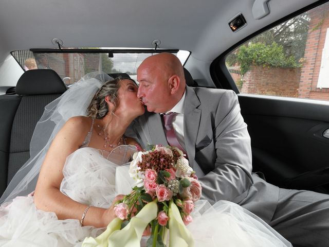 Le mariage de Dona et John à Pierrefitte-sur-Sauldre, Loir-et-Cher 2