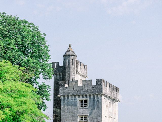 Le mariage de William et Katie à Crazannes, Charente Maritime 5