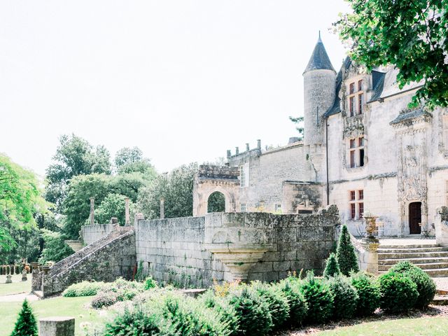 Le mariage de William et Katie à Crazannes, Charente Maritime 2