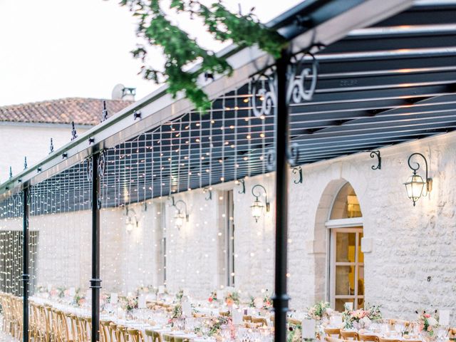 Le mariage de William et Katie à Crazannes, Charente Maritime 57