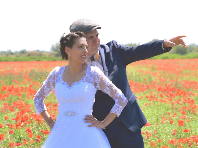 Le mariage de David et Christelle à Capestang, Hérault 17